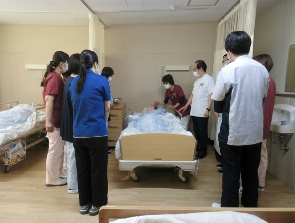 身体的拘束最小化チームによる巡回